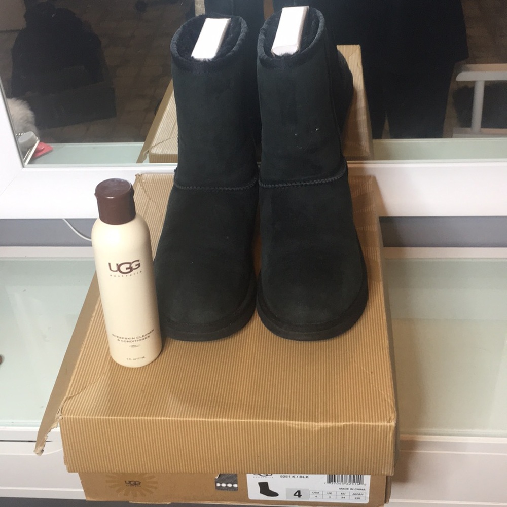 Ugg
